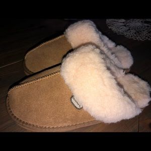 BearPaw Loki Slide Slippers- Tan suede & shearling